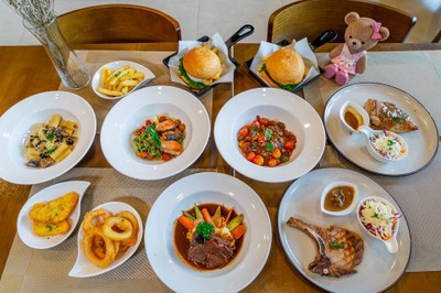 อาหาร หรือ เครื่องดื่ม