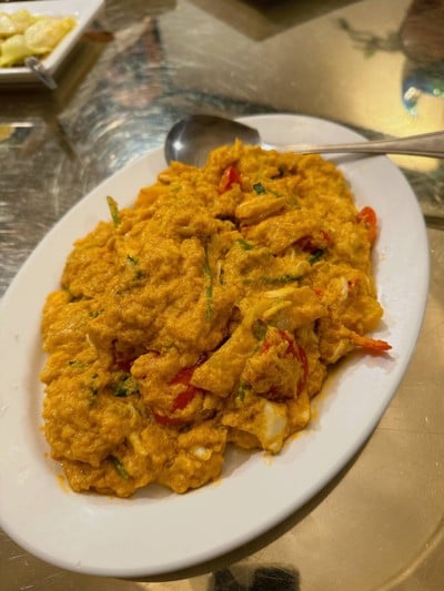 ปูผัดผงกะหรี่