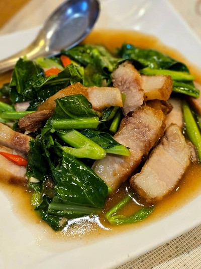 อาหาร หรือ เครื่องดื่ม