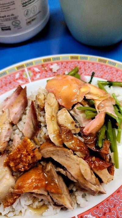 อาหาร หรือ เครื่องดื่ม