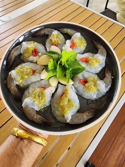 กุ้งแช่น้ำปลา