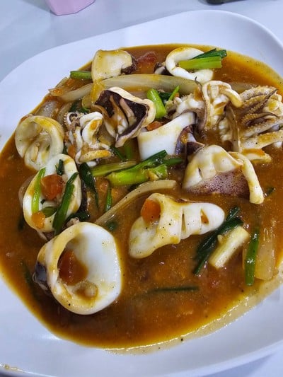 หมึกผัดไข่เค็ม