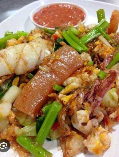 อาหาร หรือ เครื่องดื่ม