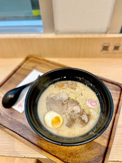 🍜 Tonkotsu Ramen. (Price 189 Baht.)