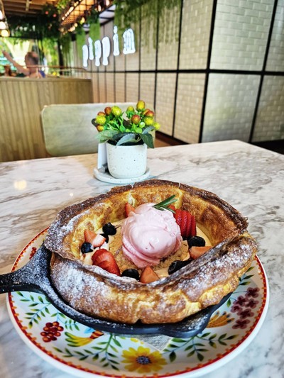 Mixed Berry Dutch Baby