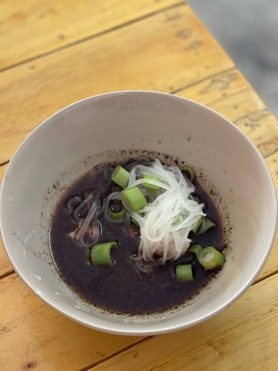 เส้นเล็กรวมเนื้อธรรมดา