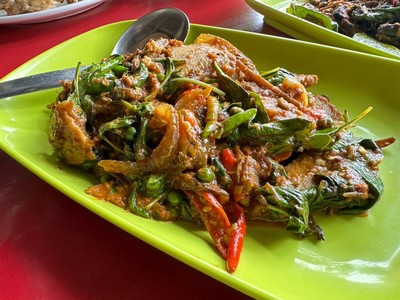 เมนูของร้าน สำเริง อาหารป่า สนามกอล์ฟปัญญา