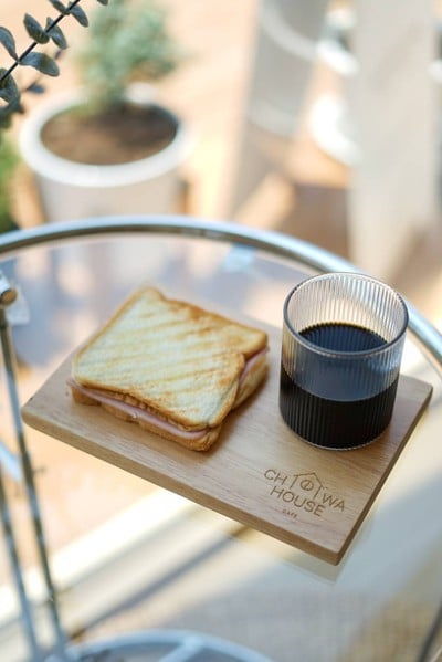 chawahousecafe (ชวาเฮาส์คาเฟ่)