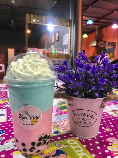 นมสดยูนิคอร์นปั่น เพิ่ม ไข่มุก+วิปครีม