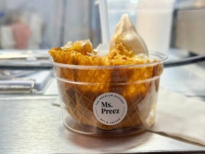 Fresh Yogurt Soft Cream Super Honey