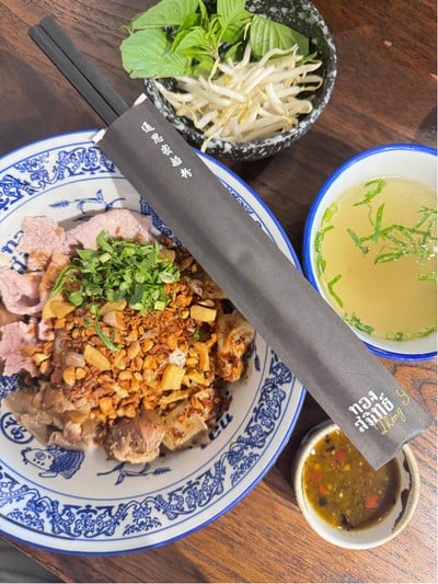 ข้าวต้มแห้ง