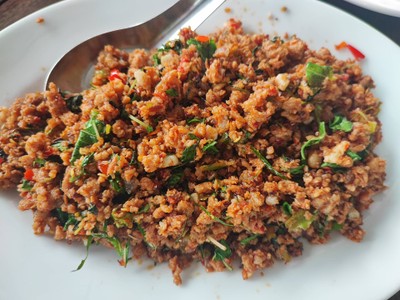 อาหาร หรือ เครื่องดื่ม