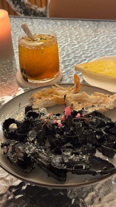 Black ink Reginette Seafood