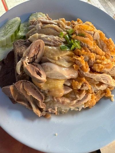 อาหาร หรือ เครื่องดื่ม