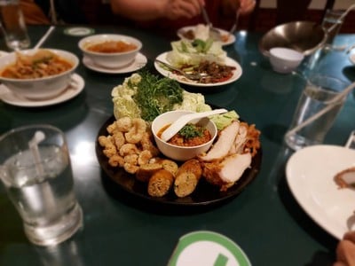เมนูของร้าน กาแล