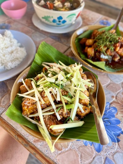 ผัดไทไร้เส้น