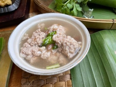 หมูต้มบ๊วย
