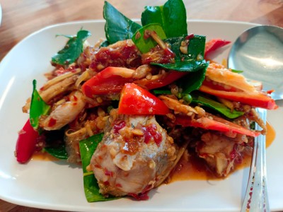 ผัดฉ่าปลากะพง