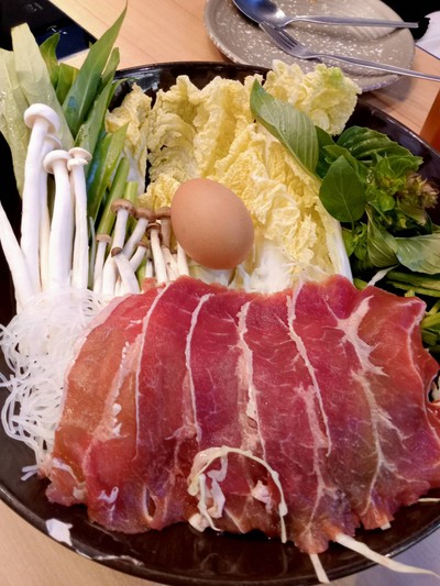 อาหาร หรือ เครื่องดื่ม