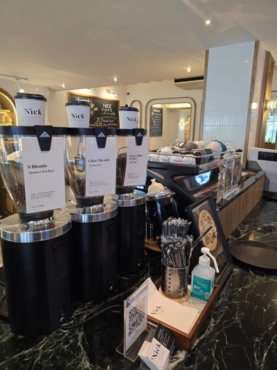 อาหาร หรือ เครื่องดื่ม