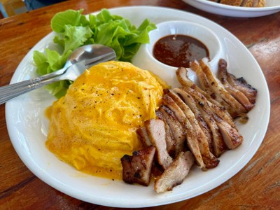 อาหาร หรือ เครื่องดื่ม