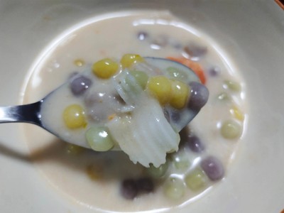 บัวลอยไข่เค็ม