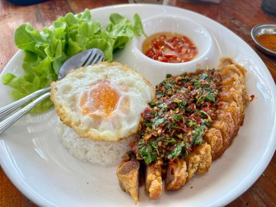 อาหาร หรือ เครื่องดื่ม