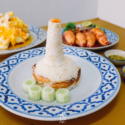 ครัวคุณย่า ต้นตำรับผัดไทยหมูทอด บรรทัดทอง