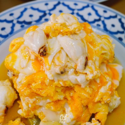 ครัวคุณย่า ต้นตำรับผัดไทยหมูทอด บรรทัดทอง