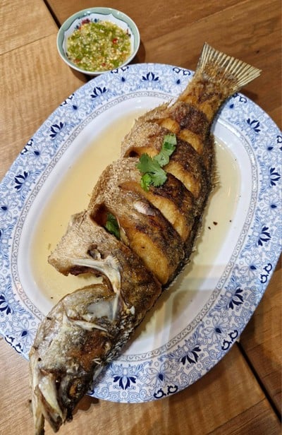 ปลากระพงทอดน้ำปลา