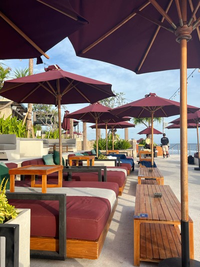 White Rock Beach Club