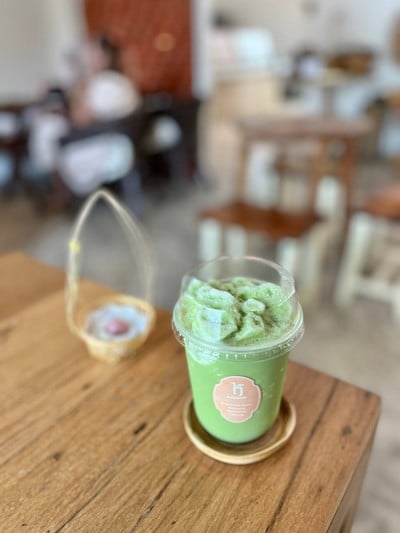 🍵 Green Tea Frappe. (Price 90 Baht.)