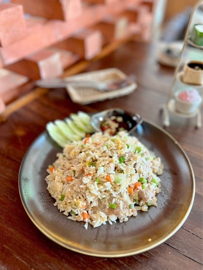 🍛 ข้าวผัดโบราณหมู. (ราคา 90 บาท.)