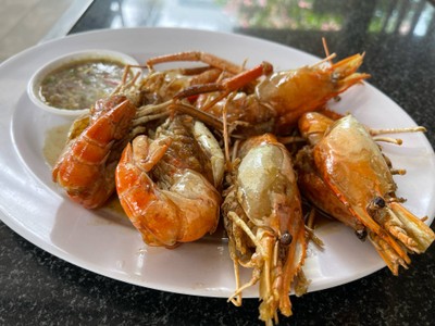 กุ้งแม่น้ำมุมอร่อย
