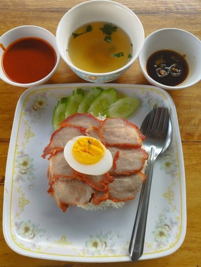 ข้าวหมูแดง