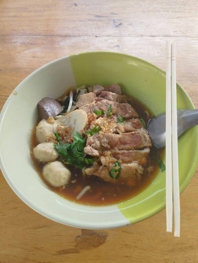 ก๋วยเตี๋ยวหมูตุ๋น