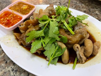 ไส้หมูพะโล้