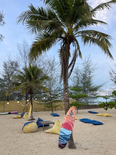สระว่ายน้ำ/ชายหาด