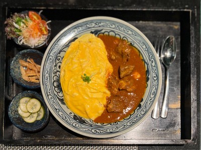 ข้าวราดแกงฮังเลไข่ข้น