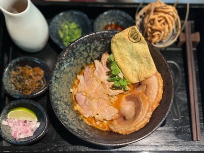 ข้าวซอยหมูชาชูคุโรบูตะ