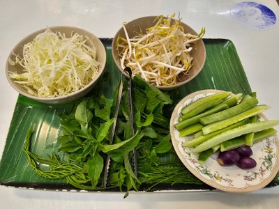 ผักเคียง