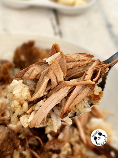 ข้าวหมูสามเกลอ