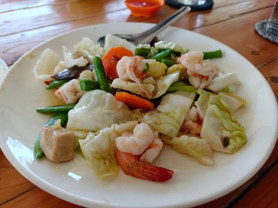 ผัดผักรวมกุ้ง
