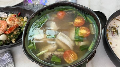 ต้มส้มปลากระพงตะลิงปลิง