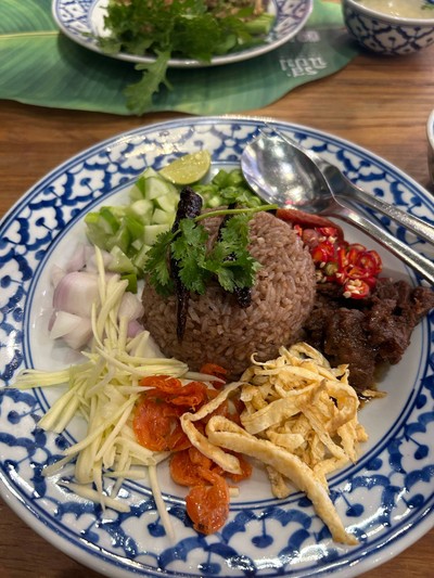 ข้าวคลุกกะปิ