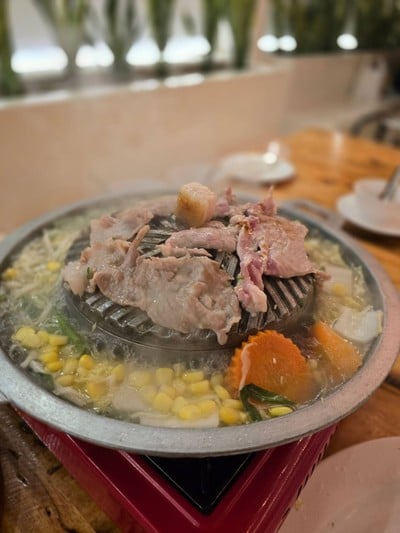 อาหาร หรือ เครื่องดื่ม