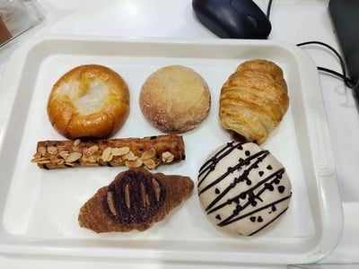 ครัวซองต์ใส้กรอกไก่