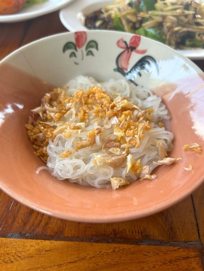 เส้นเล็กลวก