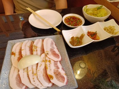 อาหาร หรือ เครื่องดื่ม