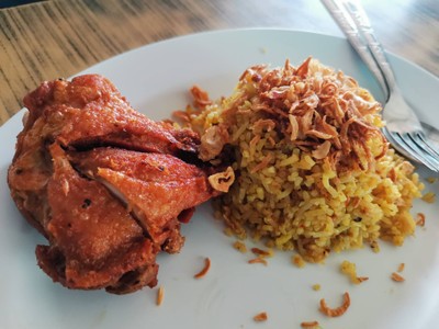 ข้าวหมกไก่ทอด